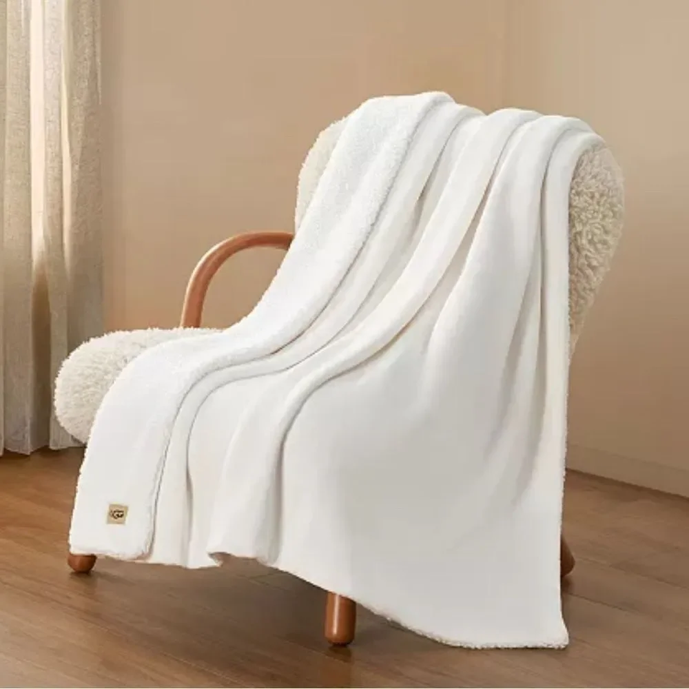 UGG Luxurious Sherpa Throw Blanket - Cream, Gray